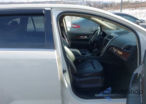 2013 Lincoln Mkx z USA, uszkodzony, nr VIN 2LMDJ8JKXDBL20427